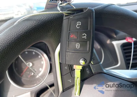 2021 Volkswagen Atlas 2.0T S z USA, uszkodzony, nr VIN 1V2GP2CA2MC600483